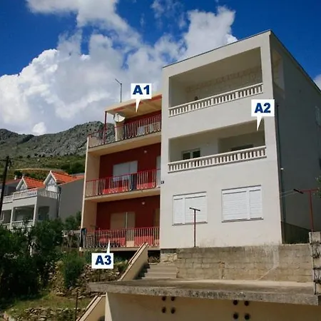 Apartment In With Sea View, Terrace, Air Conditioning, Wifi 3423-2 *