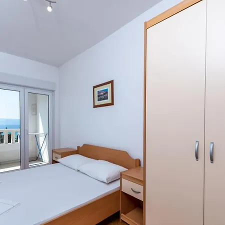 In With Sea View, Terrace, Air Conditioning, Wifi 3423-2 Duće